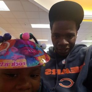 Meet your Posher, Ant